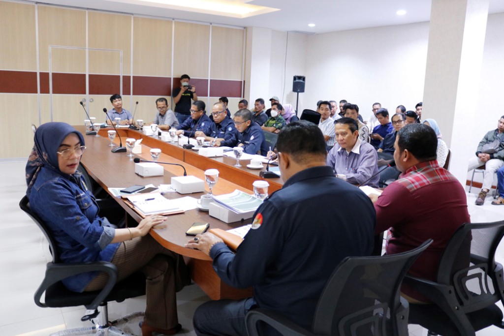 Audiensi Komisi II DPRD Kota Samarinda dengan Warga Perumahan Bunga Citra Lestari Terkait Masalah PDAM